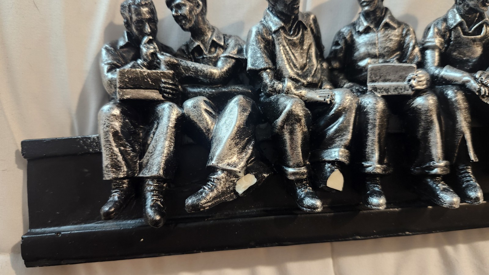 “Lunch Atop a Skyscraper Resin Sculpture – Construction Workers on Beam – Broken