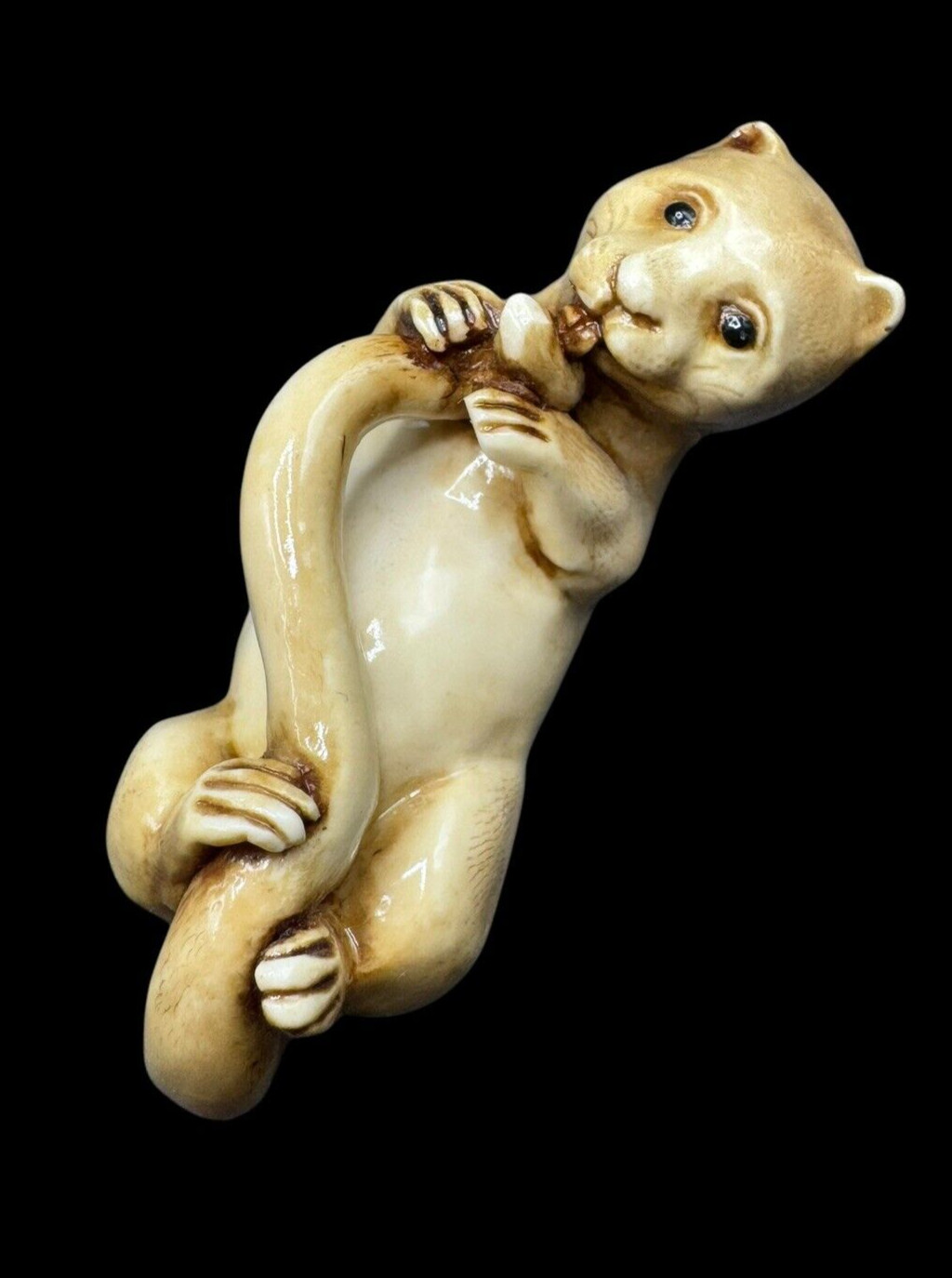 Feret Sculpture Figurine Glossy Finish Playing With Tail Cream Brown 2.5″ Asian