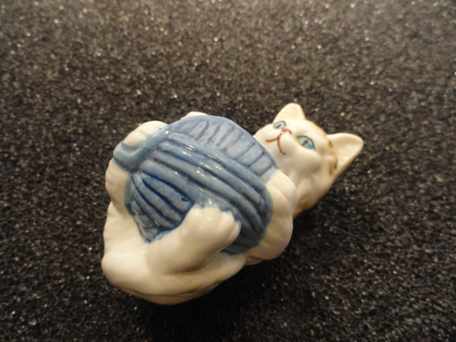 Danbury Mint Cats of Character Roly Poly Kitten / Cat Figurine