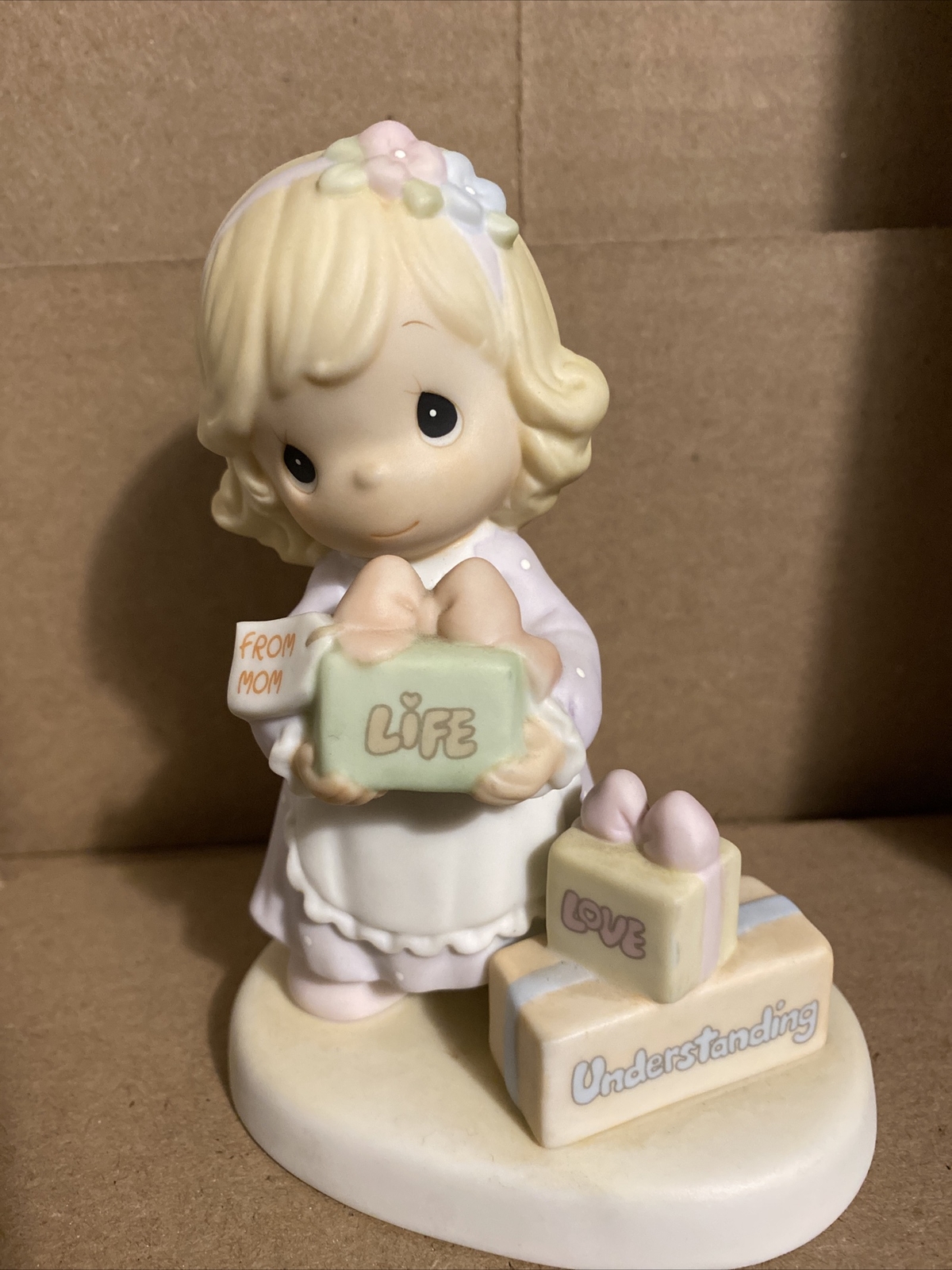Precious Moments Figurine 1998 Mom You’ve Given Me So Much Mother’s Day 488046
