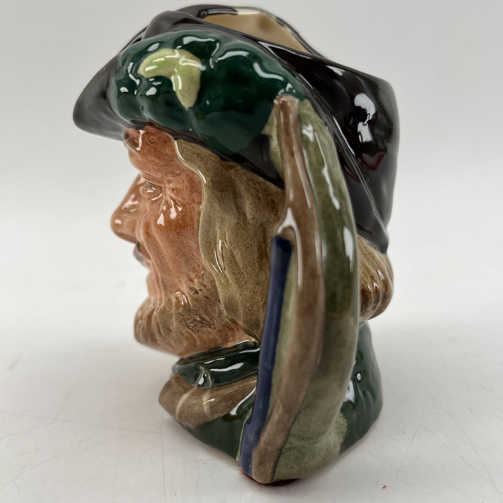 Royal Doulton “Robin Hood” Character Jug D6534 – Small, 4″ (Mint Condition)