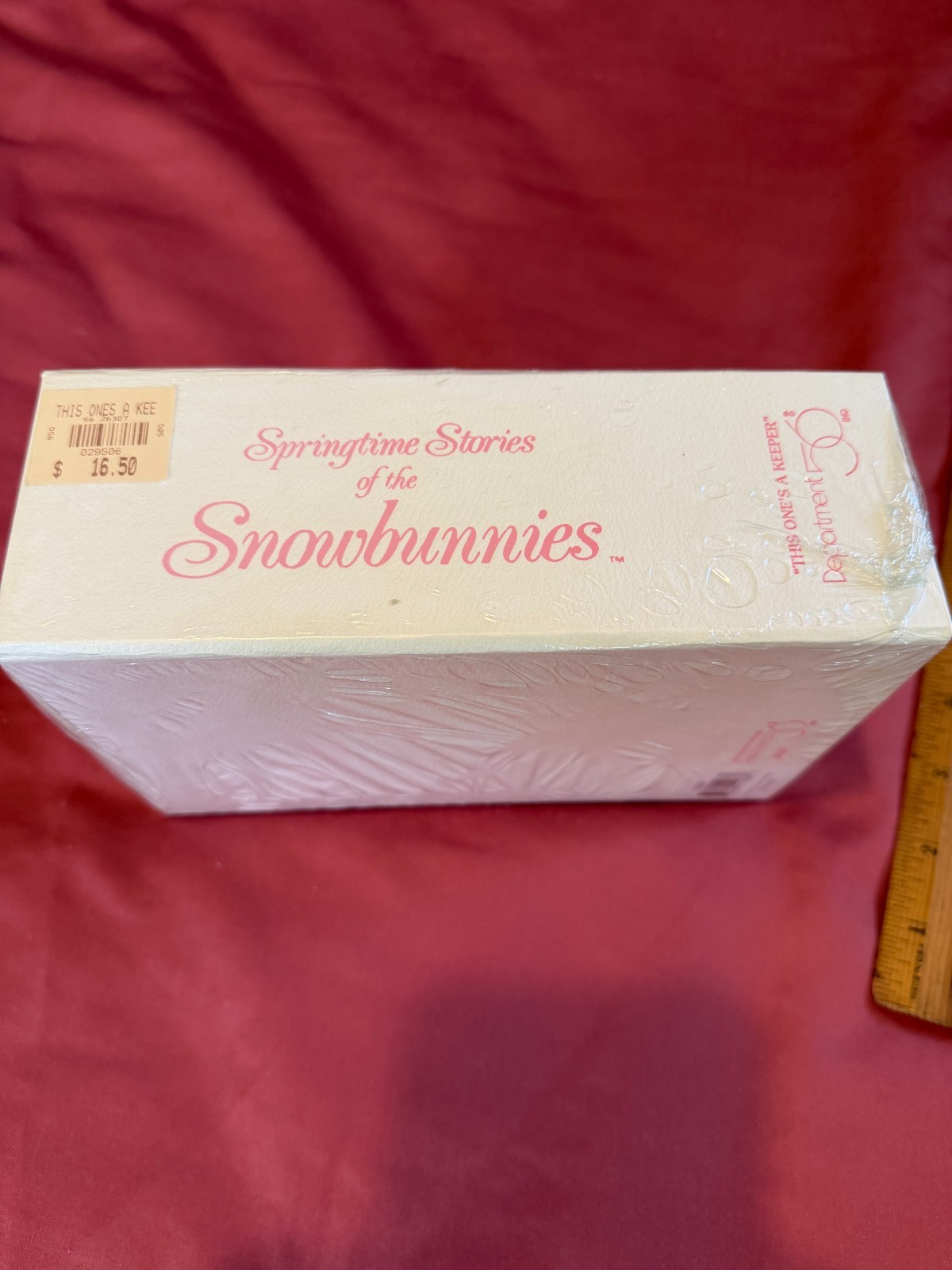 Department 56 Snowbunnies – This One’s a Keeper – NIB – 1998 – Retired