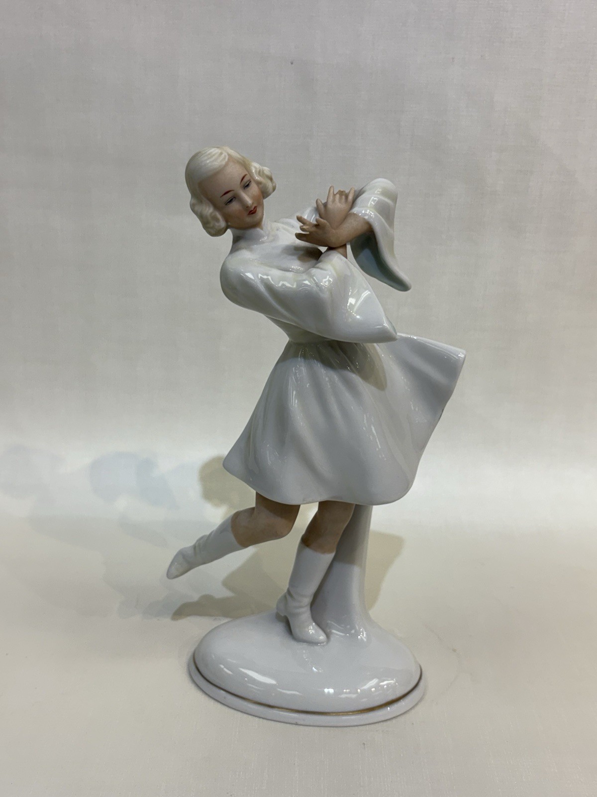 SCHAUBACH KUNST Porcelain Lady Figurine Russian Folk Dancer Art Deco Sculpture
