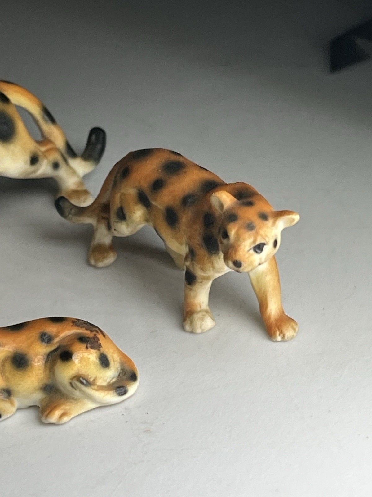 VTG Mid Century 3pc MCM Leopard Ceramic Miniatures Cat Figurines 1-1/4”-2-1/4”