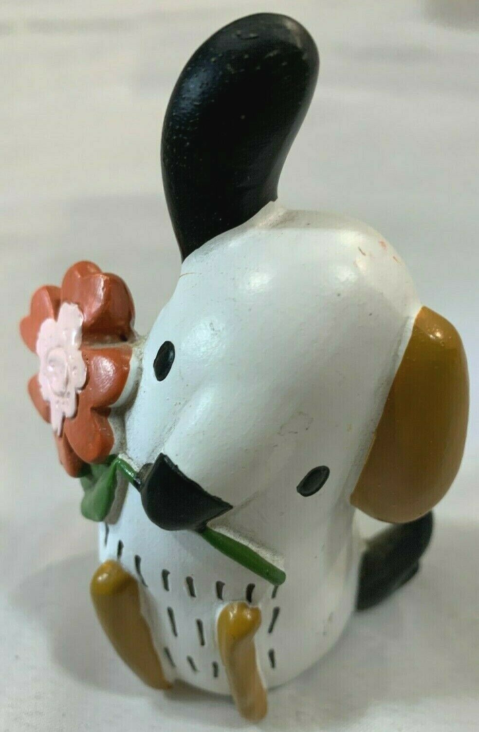 Humor White Pink Orange Black 4.5″ Dog with Flower Figurine