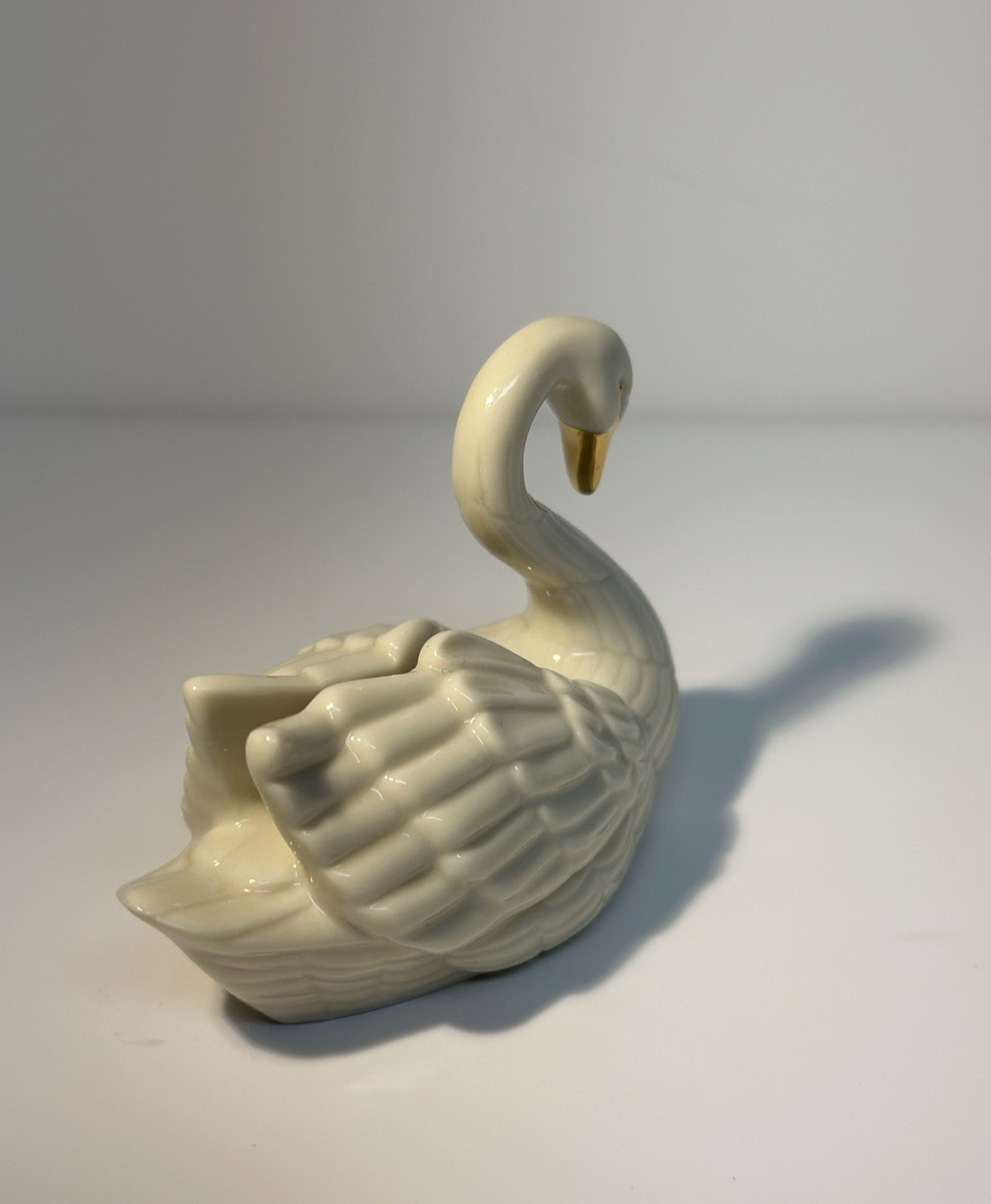 LENOX Ivory & 24K Porcelain SWAN Place Card Holder Cake Topper Wedding 3” X 2.5”