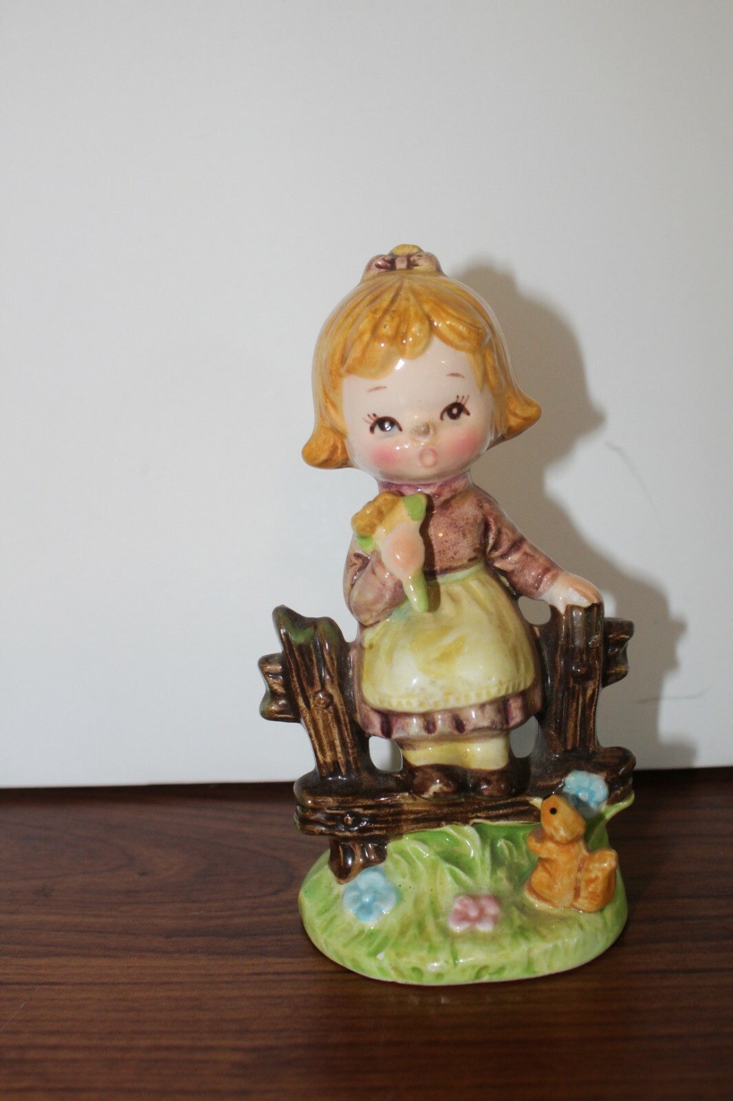 NAPCOWARE Girl On Fence C-9029