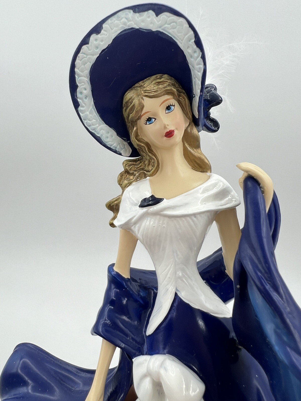 Miranda Figurine The Blue Willow Lady Hamilton Collection with COA w BOX NEW