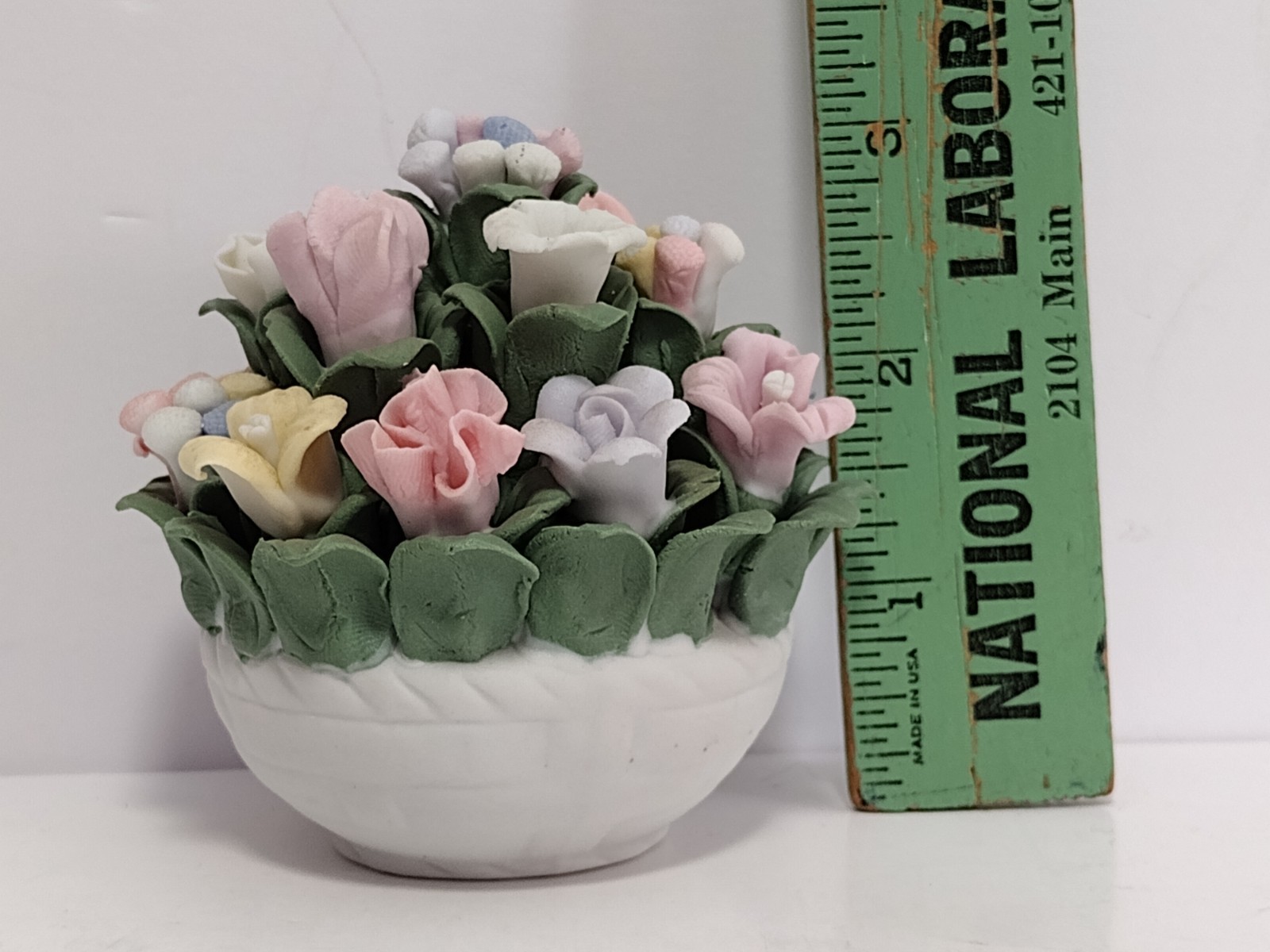 Capodimonte Style Mini Basket Floral Arrangement Wicker Look Small Flower Vtg
