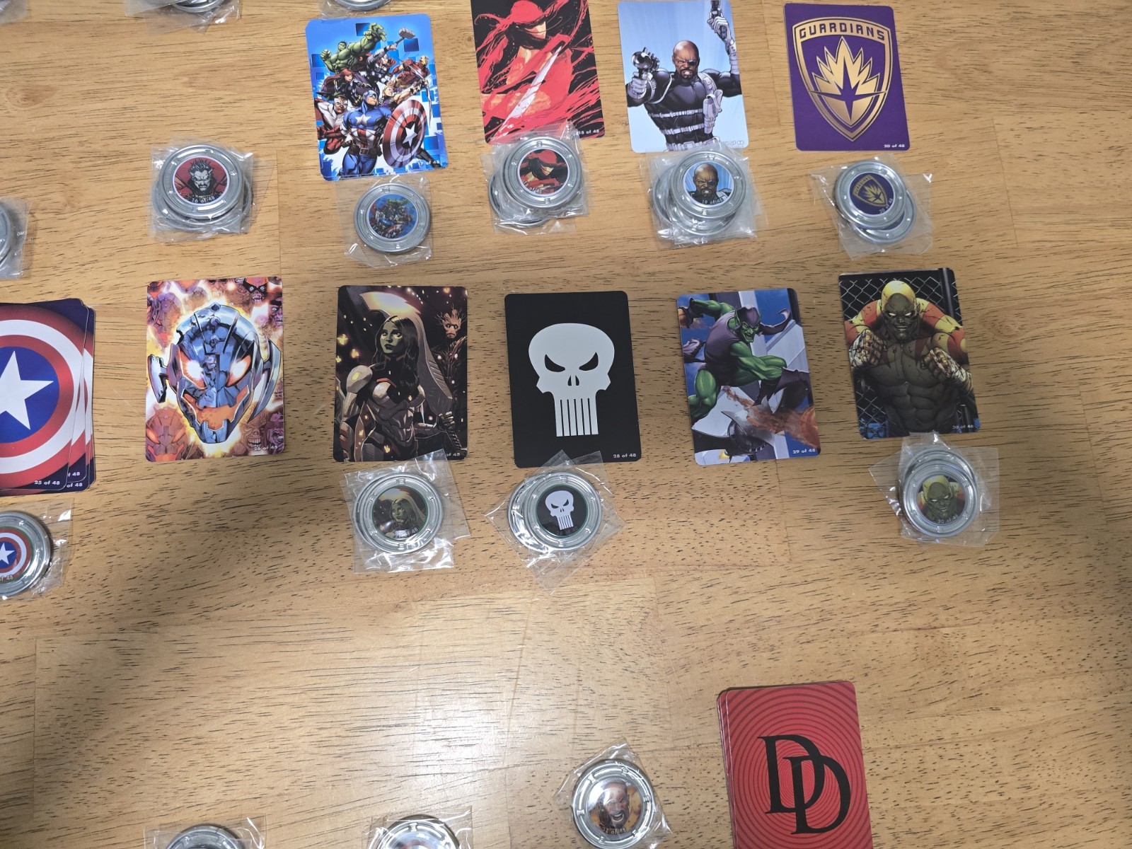 Lot of 99 Marvel Hubsnaps and 50 Cards – Some Rare & Super Rare Please Read