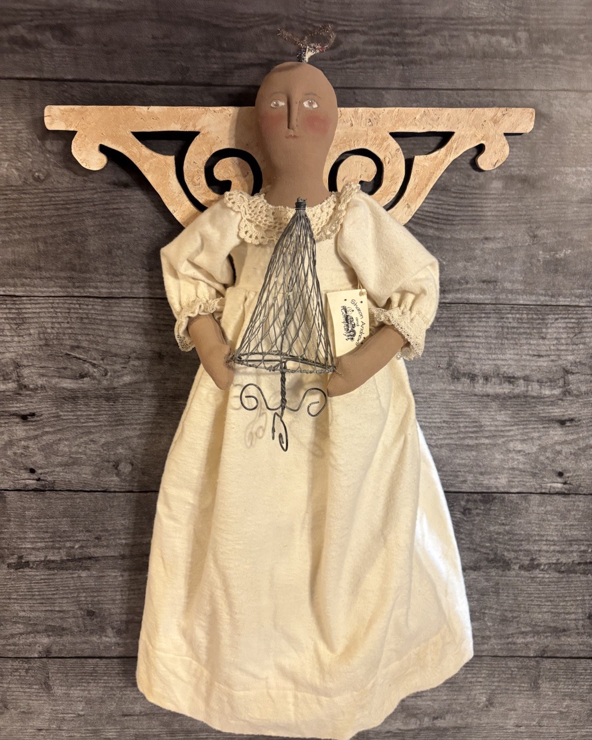 SHARON ANDREWS PRIMITIVE FOLK ART WINTER WHITE ANGEL 24″ TALL ESC TRADING CO OHI