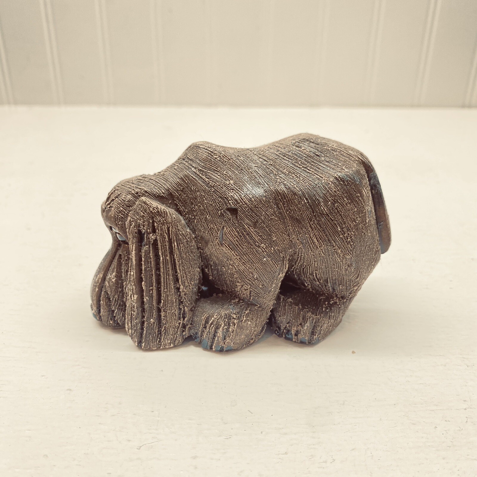 Vintage Artesania Rinconada Handmade In Uruguay Bloodhound #116 Figurine Retired