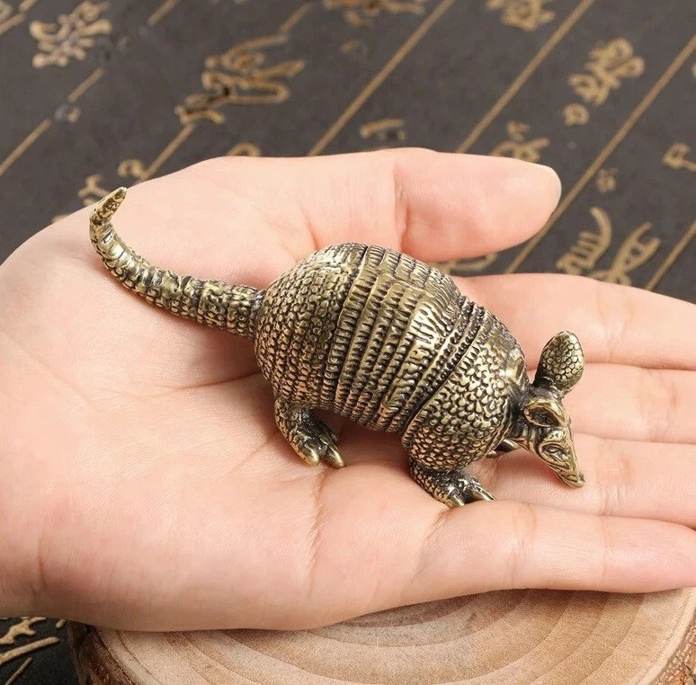 Brass Copper Armadillo Animal Figurine Mini Statue Table Home Decoration Toy