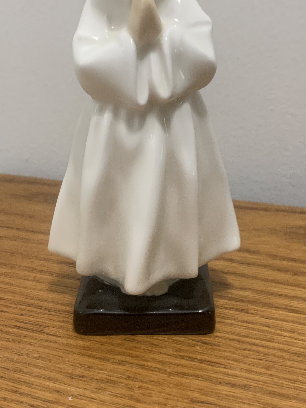 Royal Doulton BedTime Figure HN1978 Girl Praying Excellent Condition See Photos