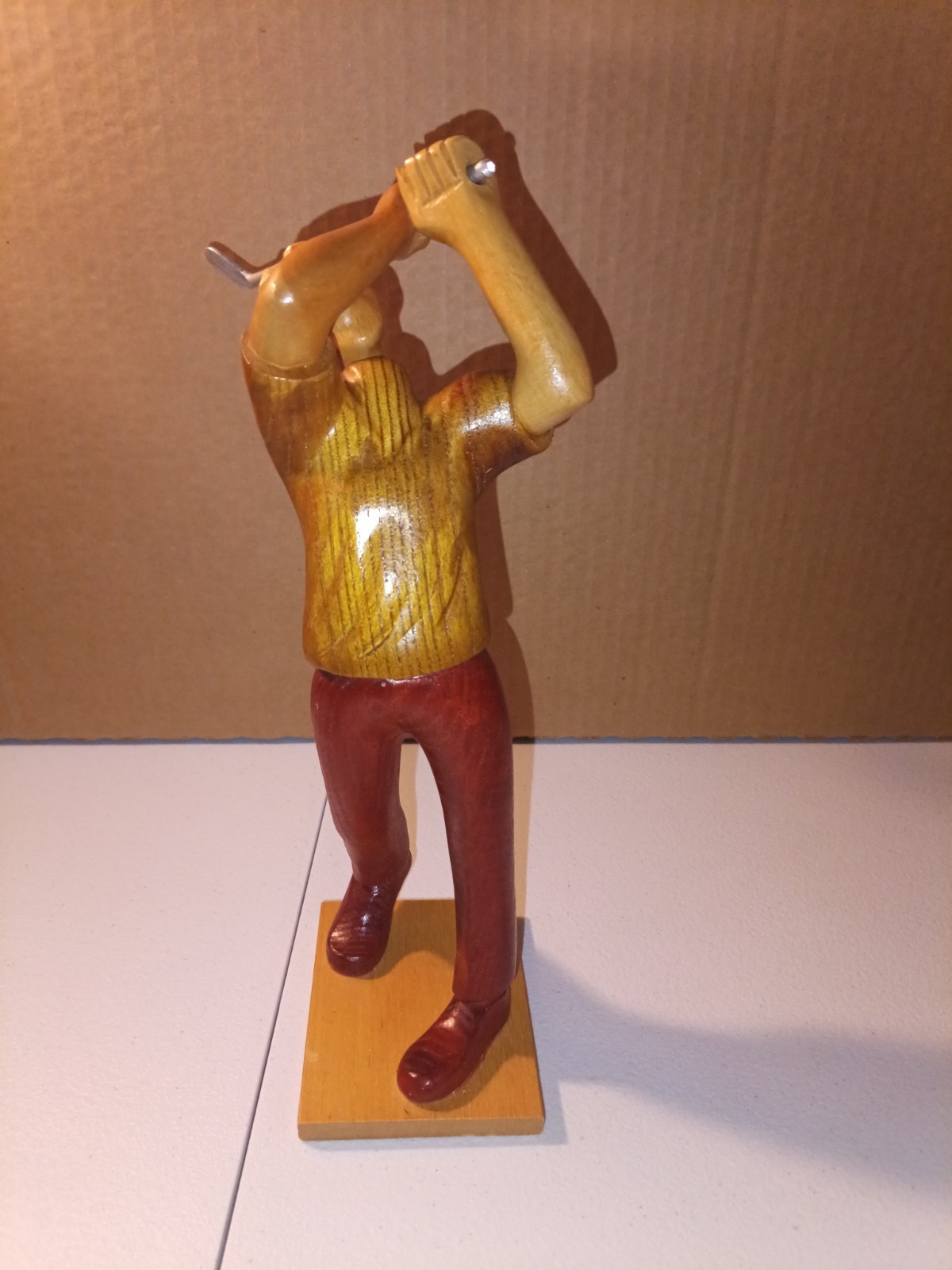 Wooden Carving Statue Figurine Figure Male Golfer Golf Club Made in Italy 11.75″