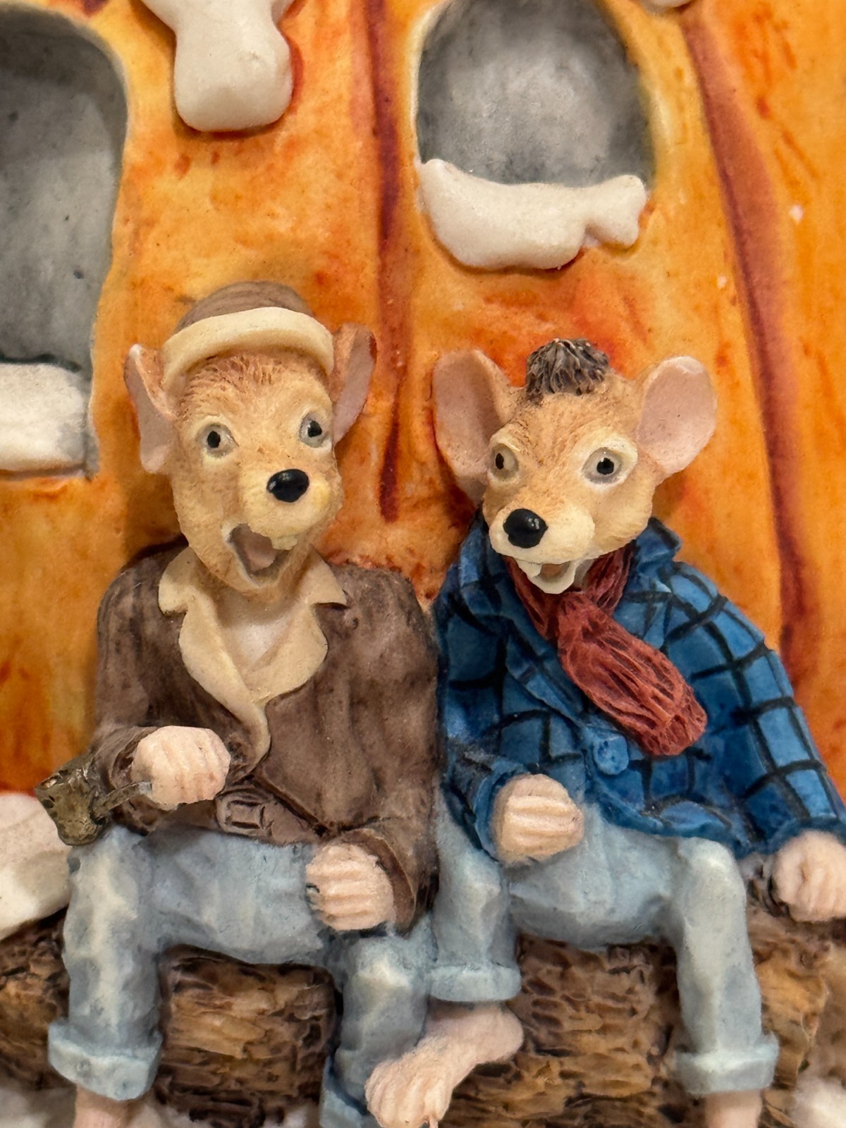 Vintage 1989 Schmid Pumpkin House Figurine – Two Mice Sitting on Log
