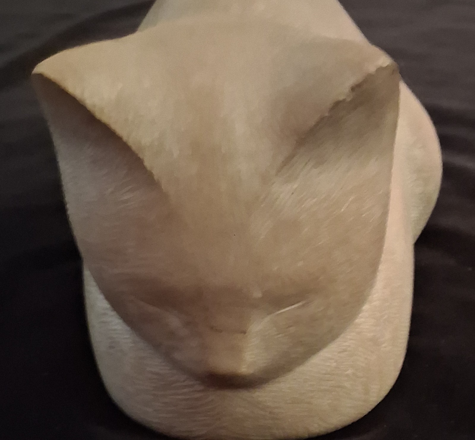 Vintage Islay Grimes Sleeping Cat Sculpture Cast Stone Beige Mid Century Modern
