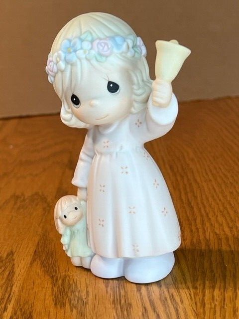 Precious Moments Figurine, 1994 “Ring Out The Good News”, #529966