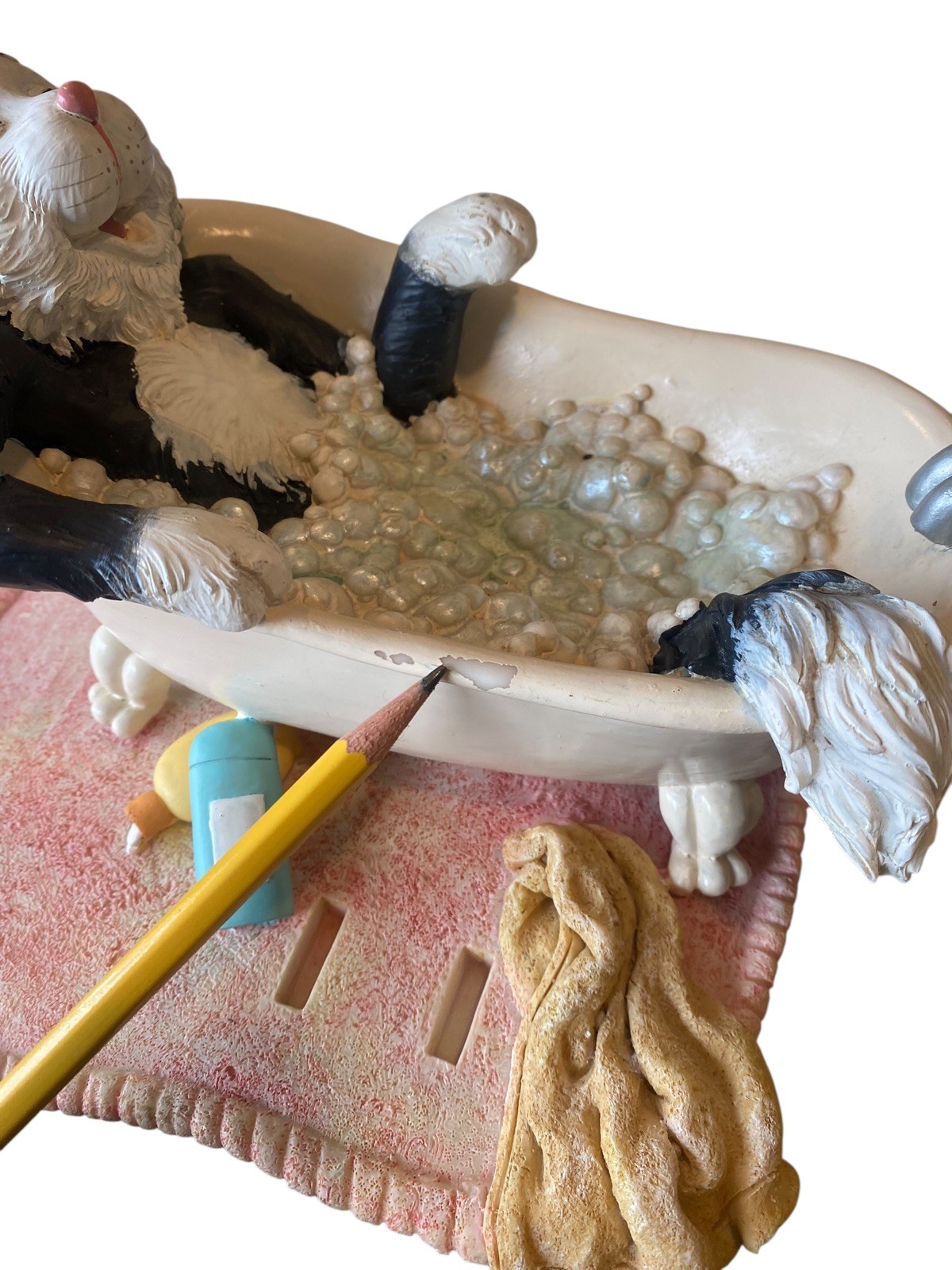 VTG Cat In Tub Resin Decorative Figure Bathroom Decor