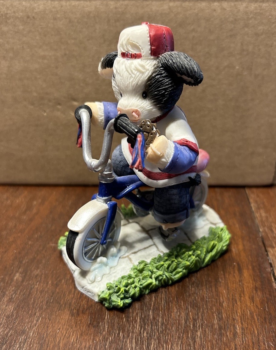 Mary’s Moo Moos Dairy Queen You’re One Udderly Cool Moo Figurine