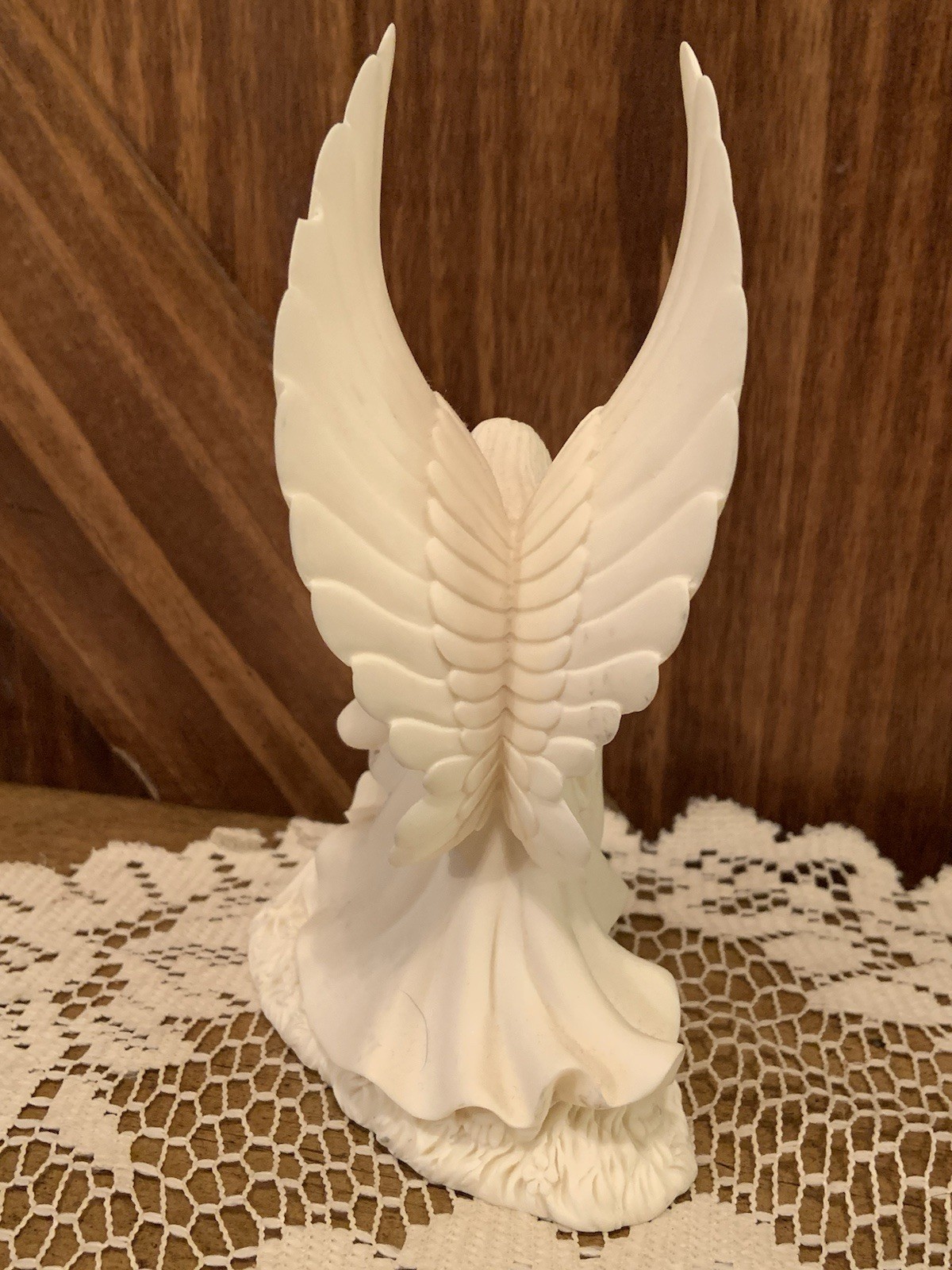 Roman Inc. The Millenium Collection ‘Love Never Ends’ 6.5″ Angel Figurine 2001