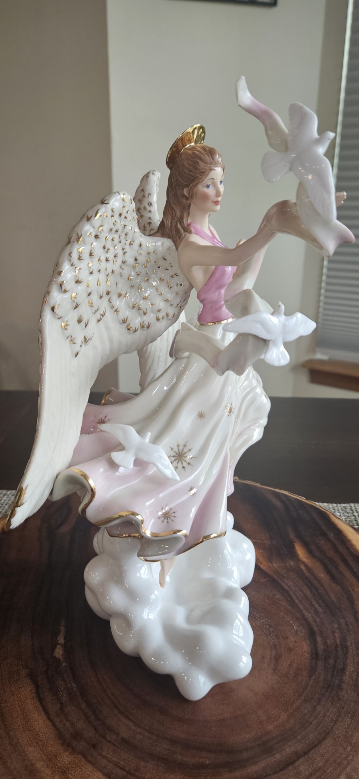 LENOX HEAVEN’S MESSENGER OF PEACE ANGEL FIGURIN Limited Edition 12.5” Gold Trim