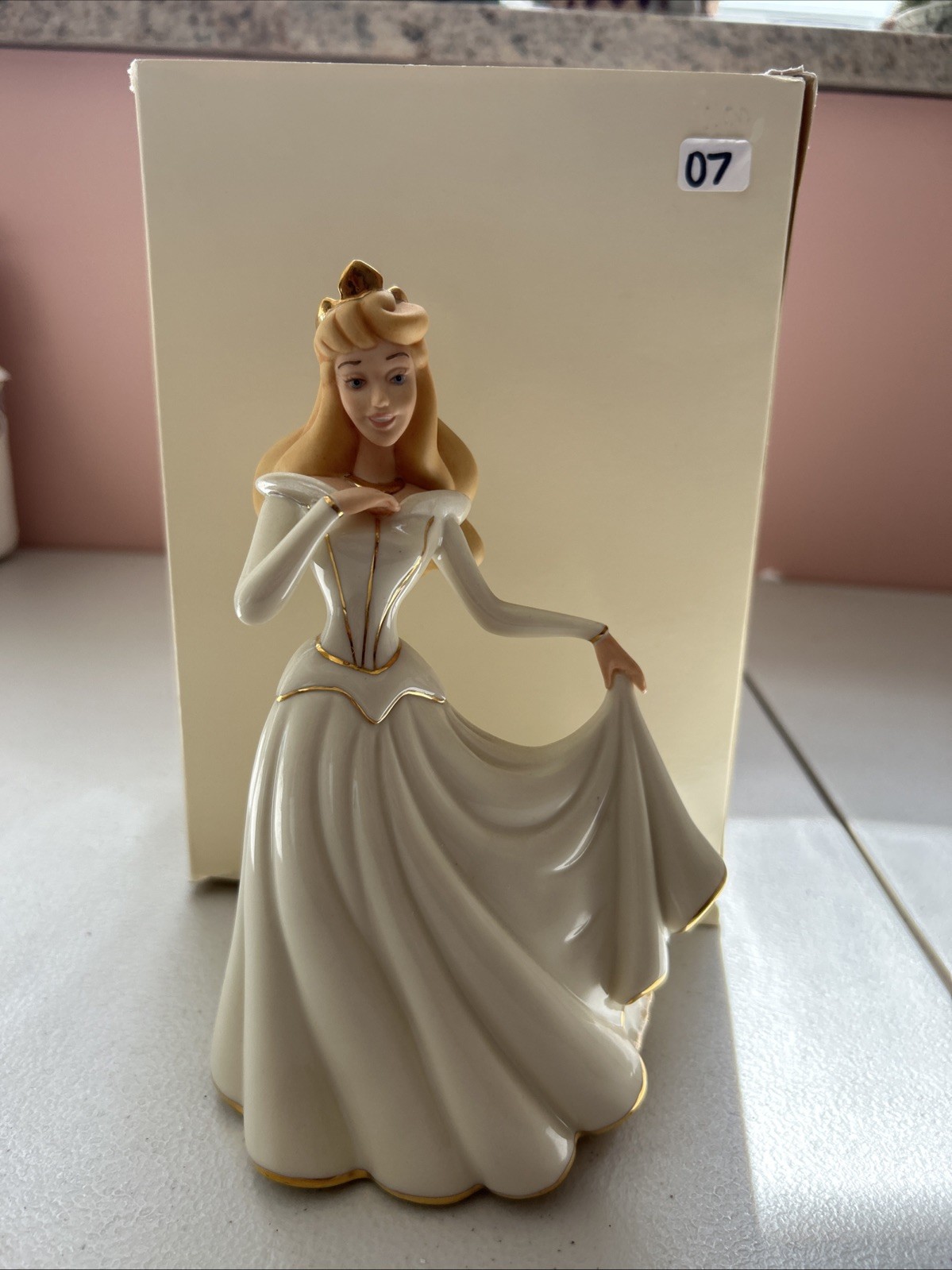 Lenox Disney Sleeping Beauty Princess Aurora Figurine Sweet 16 Cake Topper