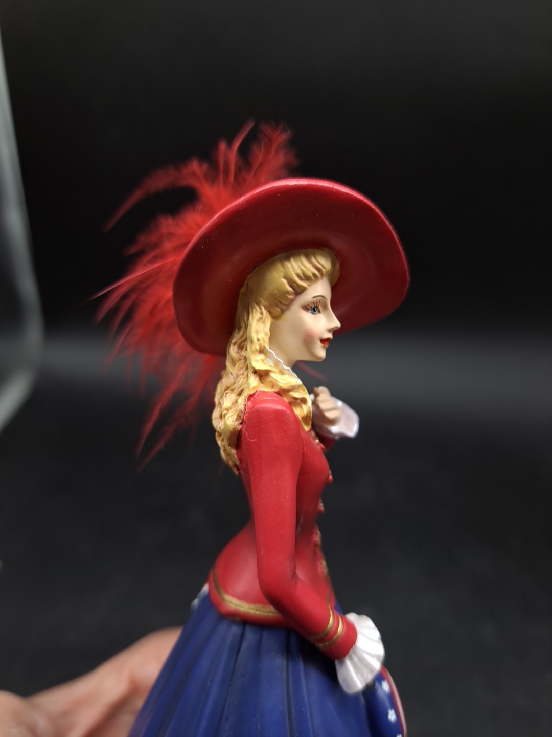 Thomas Kinkade Freedom’s In Fashion Collection O! Say Can You See Figurine 6.5″