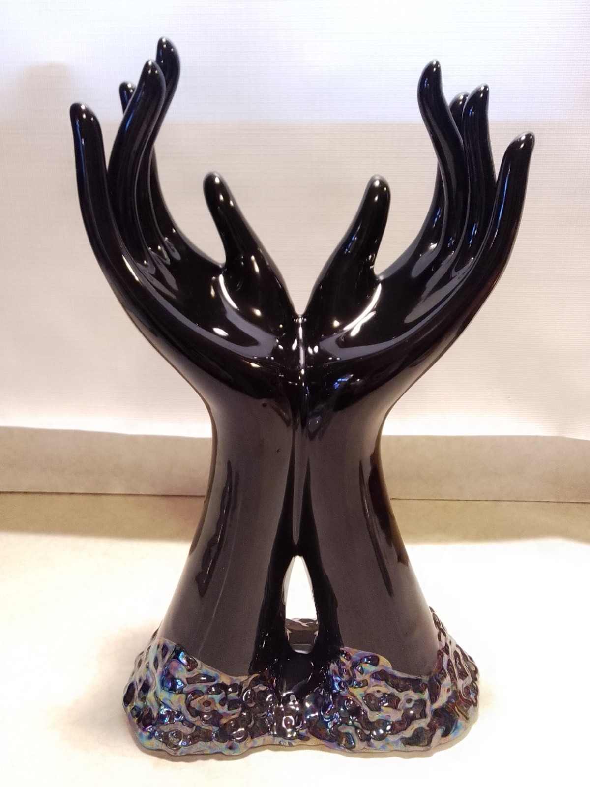 Silvestri “Hands Uplifted” Sculpture