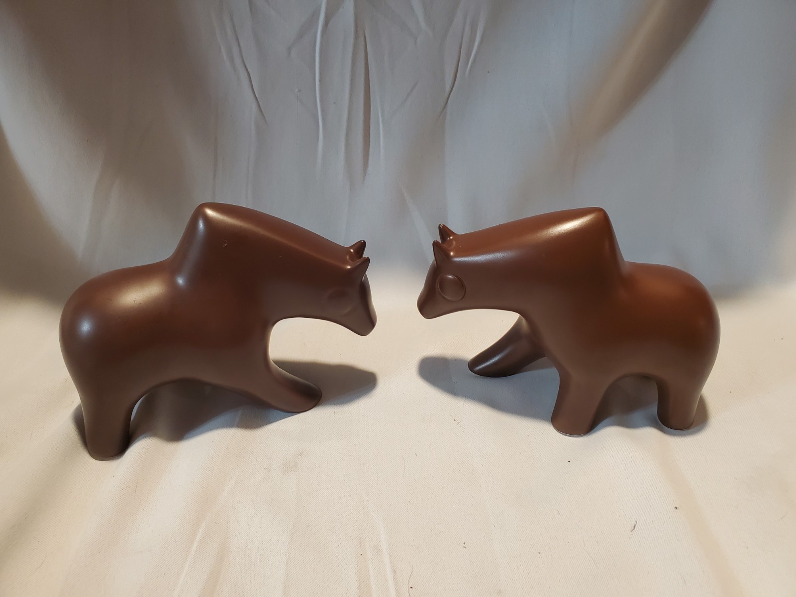 Pristine Pair of JIANPU Modern Geometric Ceramic Bear Figurines – Brown Origami