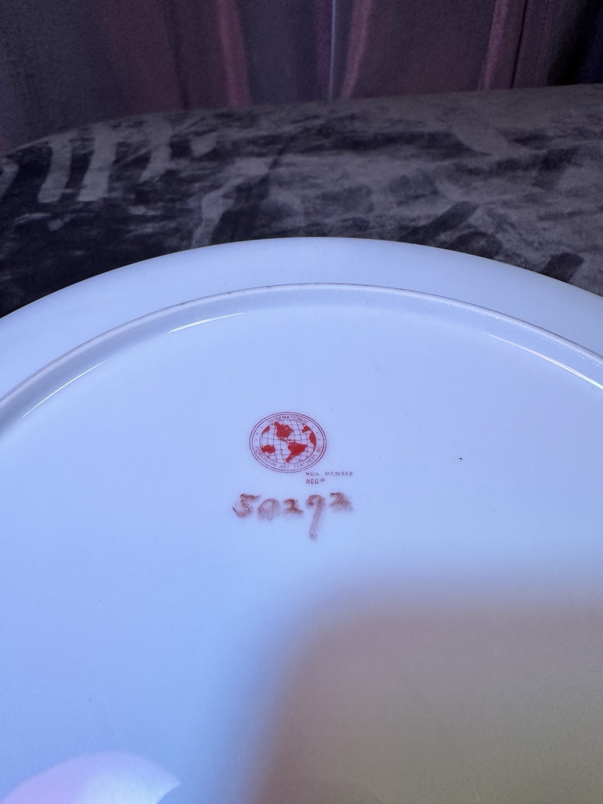 Signed E. Vonzel Floral Cabinet Plate 10.3” Pink Roses Gold Trim w/ Plate Holder