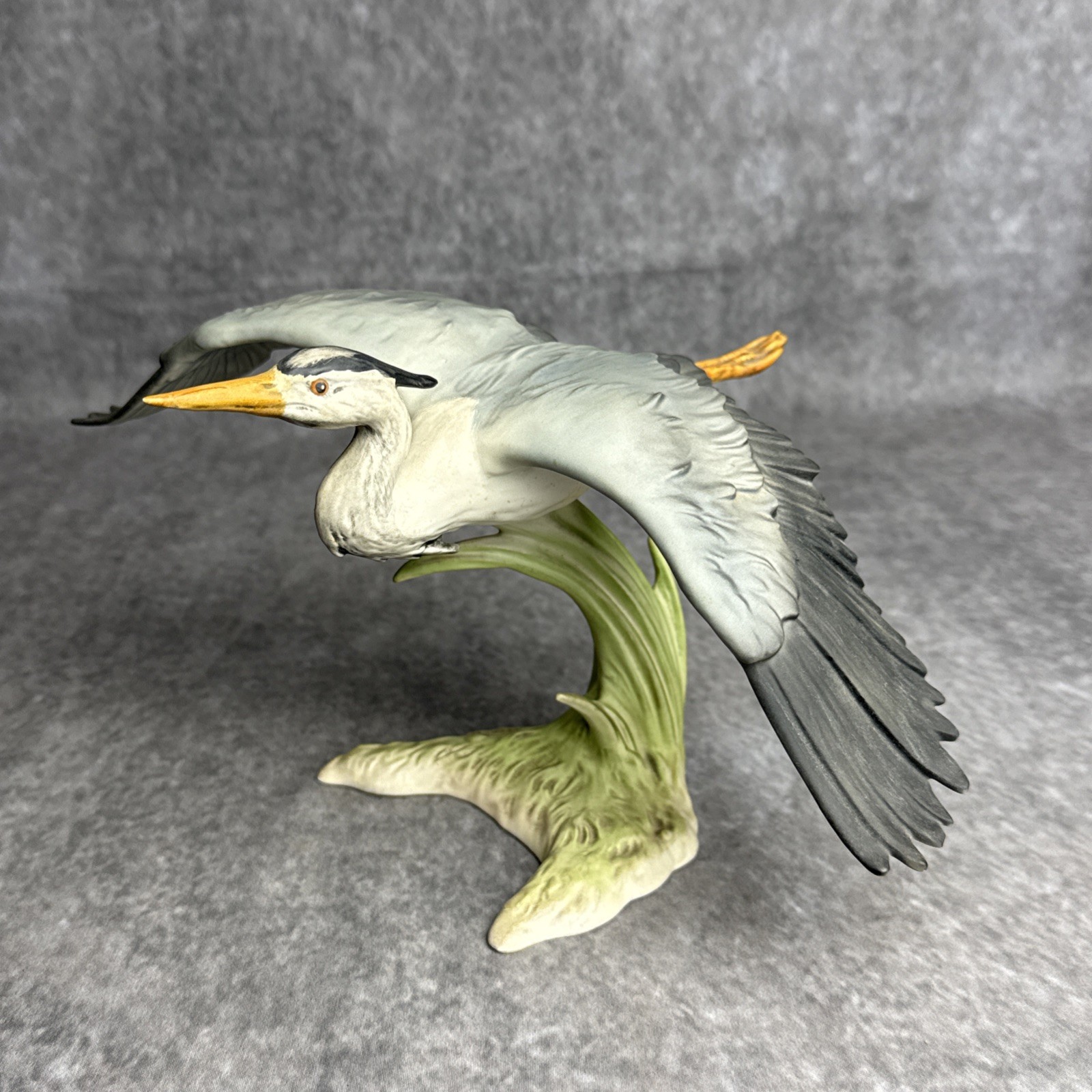 Goebel Grey Heron In Flight Porcelain Figurine 38 151-16 1977