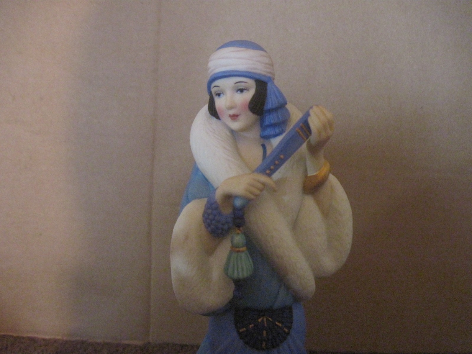 Lenox American Songbook Collection “Rhapsody in Blue” Porcelain Figurine 8 3/4″