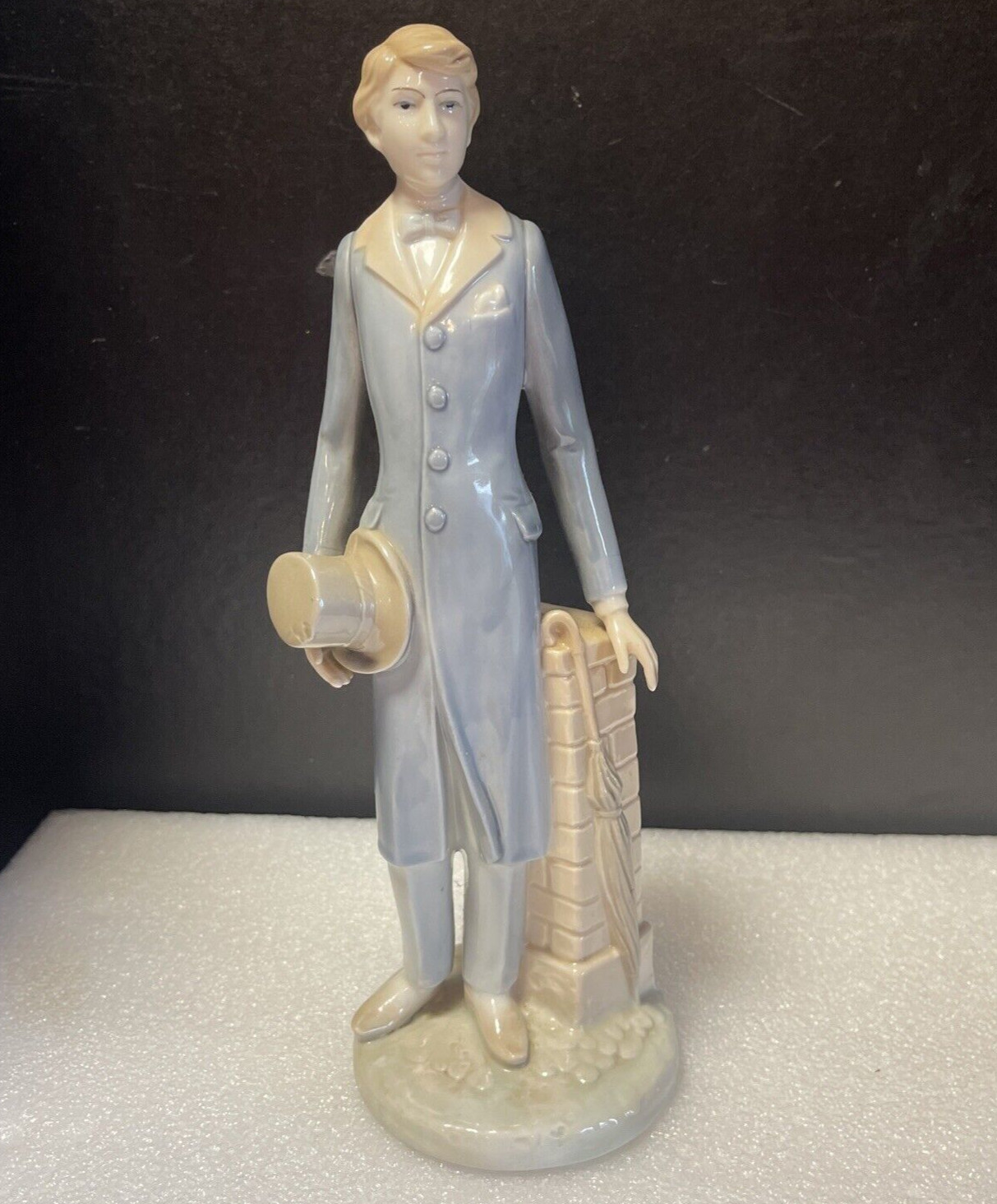 Ethan Allen 10″ PORCELAIN VICTORIAN GENTLEMAN FIGURINE JAPAN Numbered