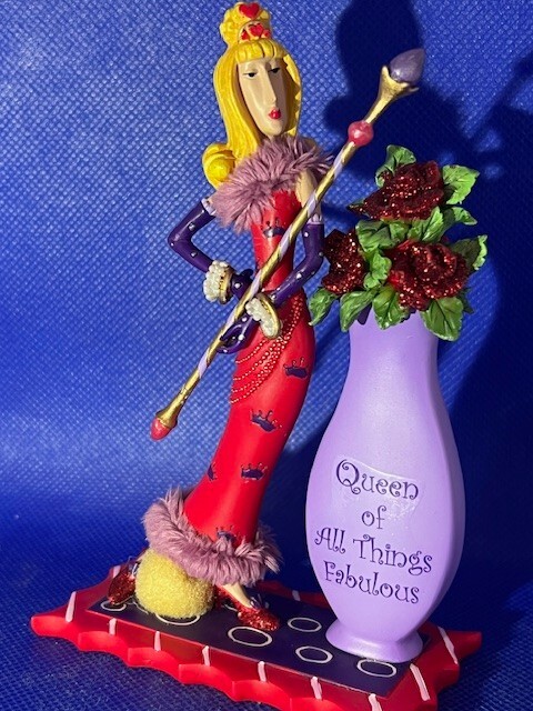 Dolly Mama’s Dazzling Divas Queen of All Things Fabulous! Figurine