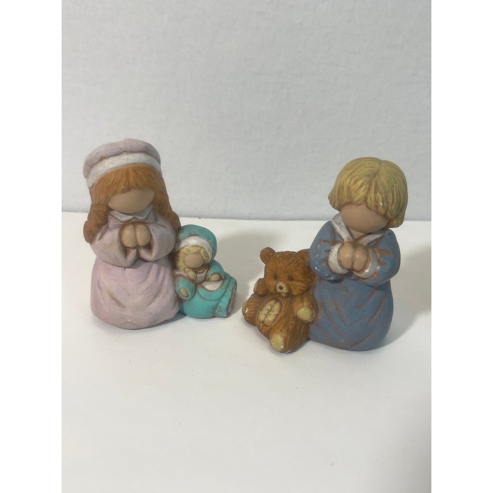 Vintage Ceramic Praying Children Figurine With Teddy Bear DM 10/7/99 Nowell’s