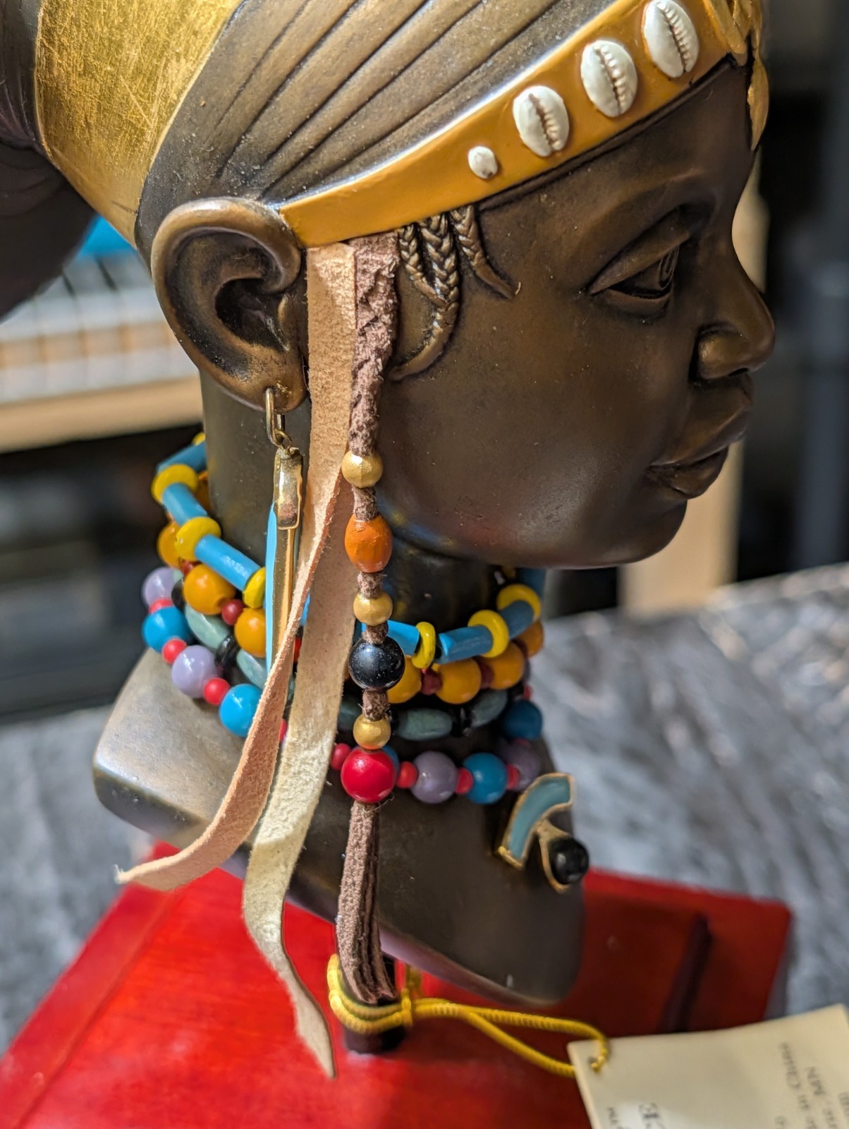 2006 THOMAS BLACKSHEAR DEPT 56 AFRICAN AMERICAN – Faces of Beauty w/Tag
