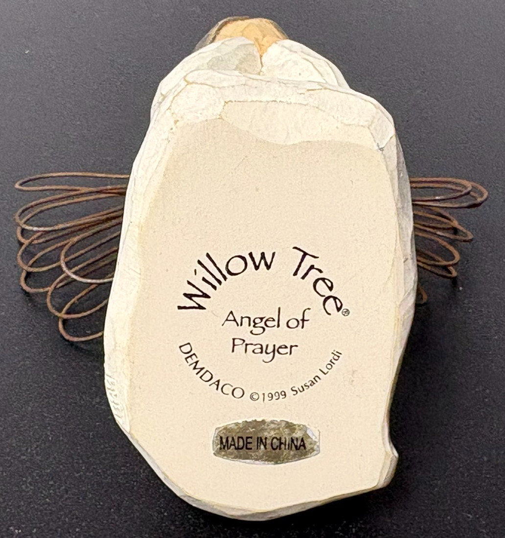 Willow Tree Angel of Prayer Figurine 1999 Demdaco Figurine Susan Lordi Designer