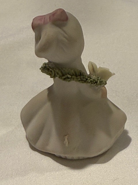 Vintage Napcoware 2.25″ Figurine – Girl With Pink Bow, Garland & Flowers