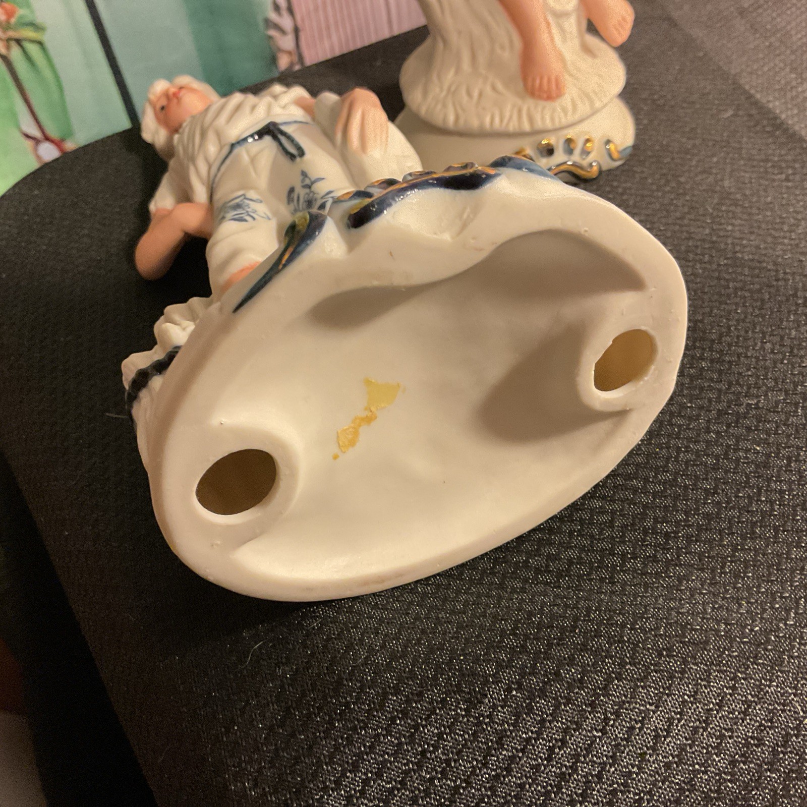 Set unique Vintage 8.5 In. Porcelain Girl Holding Flowers & Boy No Damage