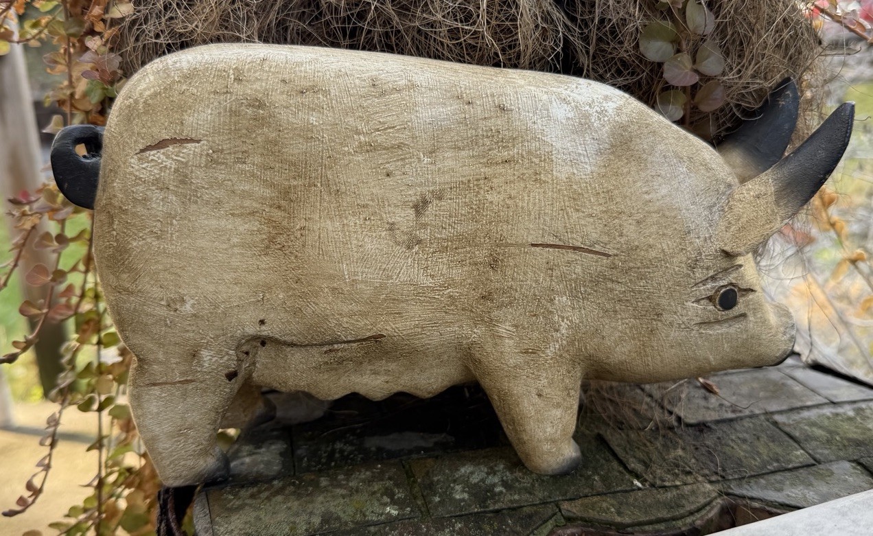 Hand Carved Hand Painted Wood 9.5″ x 6″ Hog Sow Pig Thailand Nice Collectible