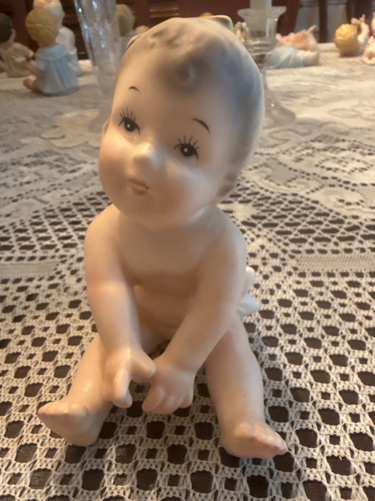 piano baby porcelain figure marked U6012 Japan