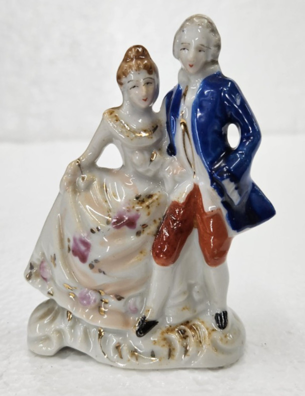 Vintage Occupied Japan Porcelain Courting Couple Figurine Colonial Victorian 3.5