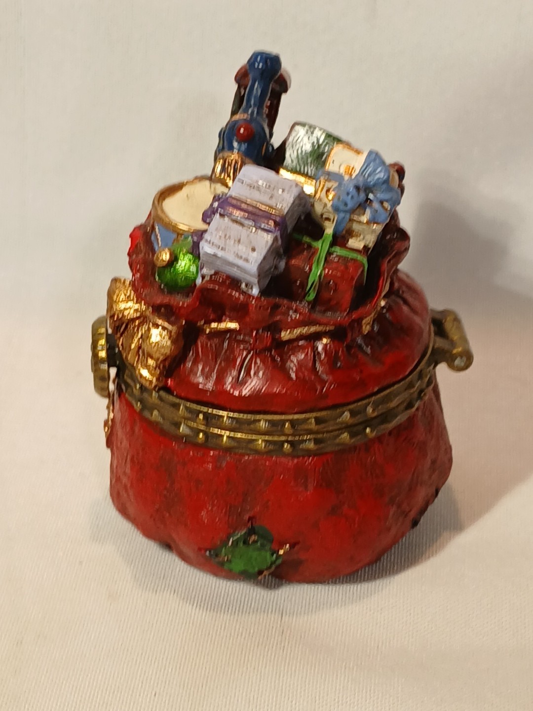 Boyds Bears Christmas Treasure Box Santa Toy Bag with Frazier McNibble RARE