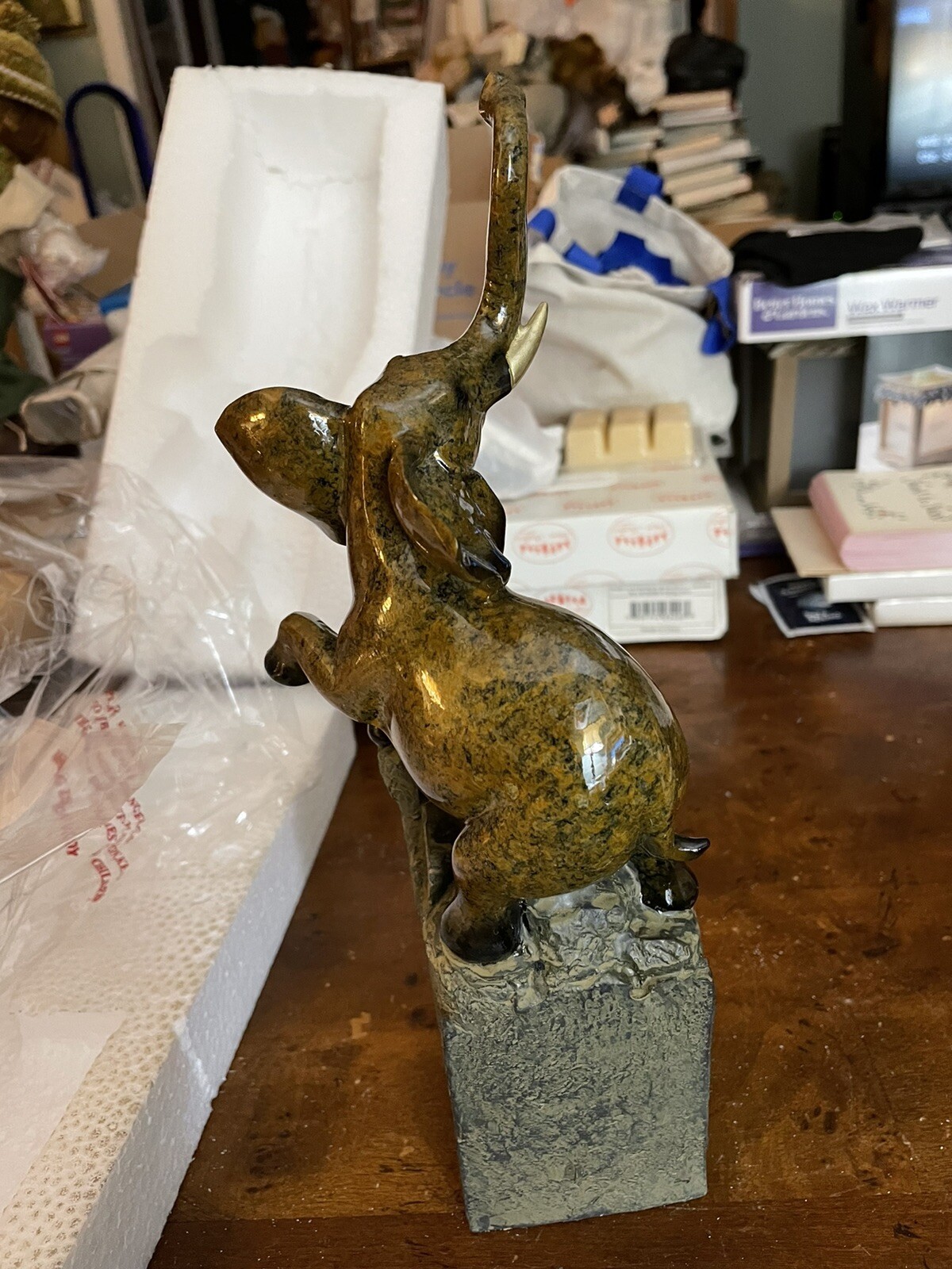 December Diamonds Table Top 10 1/2” Elephant Stone Figure Figurine New In Box