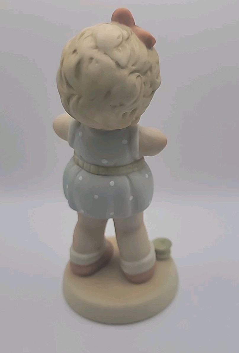 VINTAGE 1990 Enesco Pull Yourself Together Girls Waists Are In 5 1/2″ by 2 1/2″