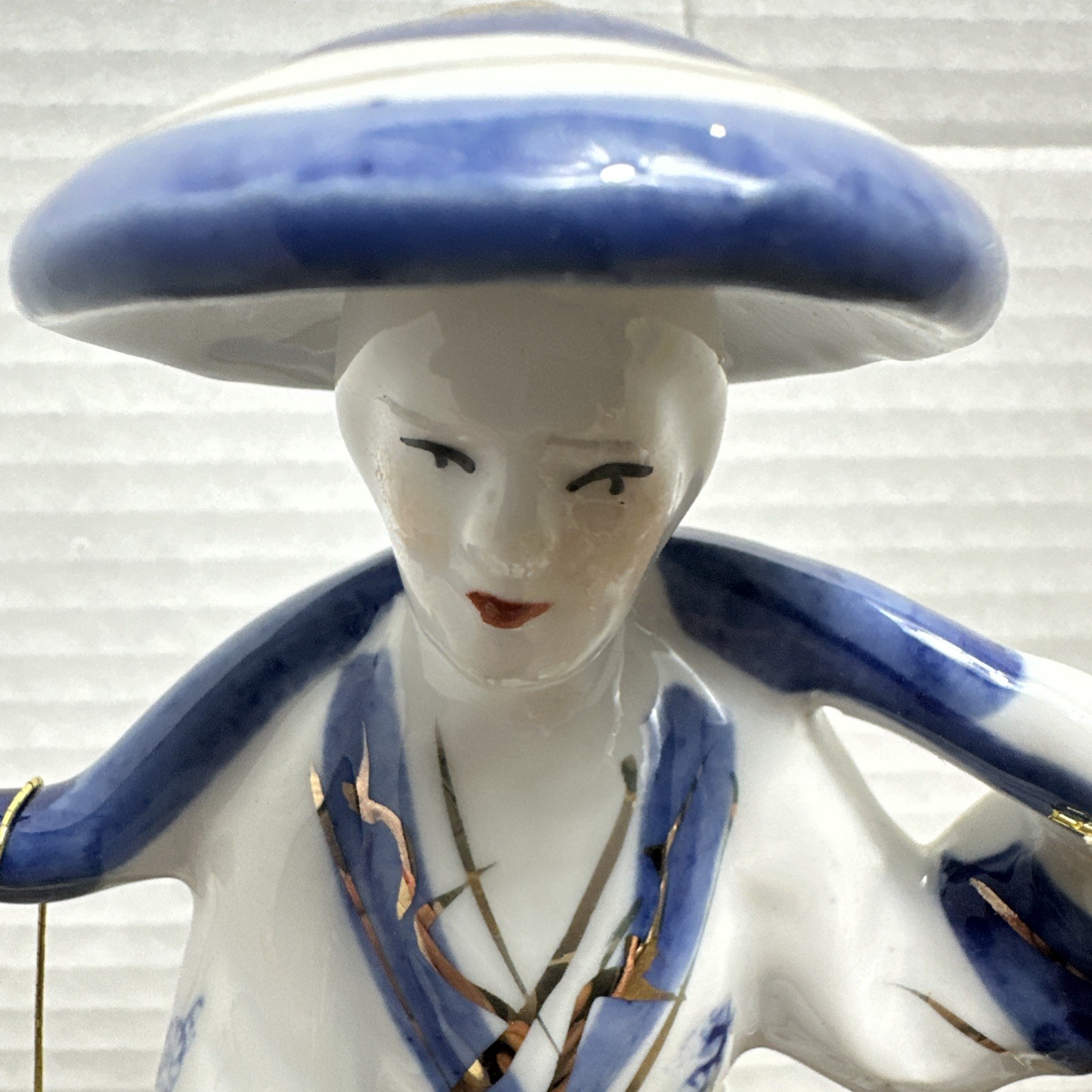 Vtg Porcelain Asian Woman Gatherer Fish Blue White Hanging Buckets 6” Figurine