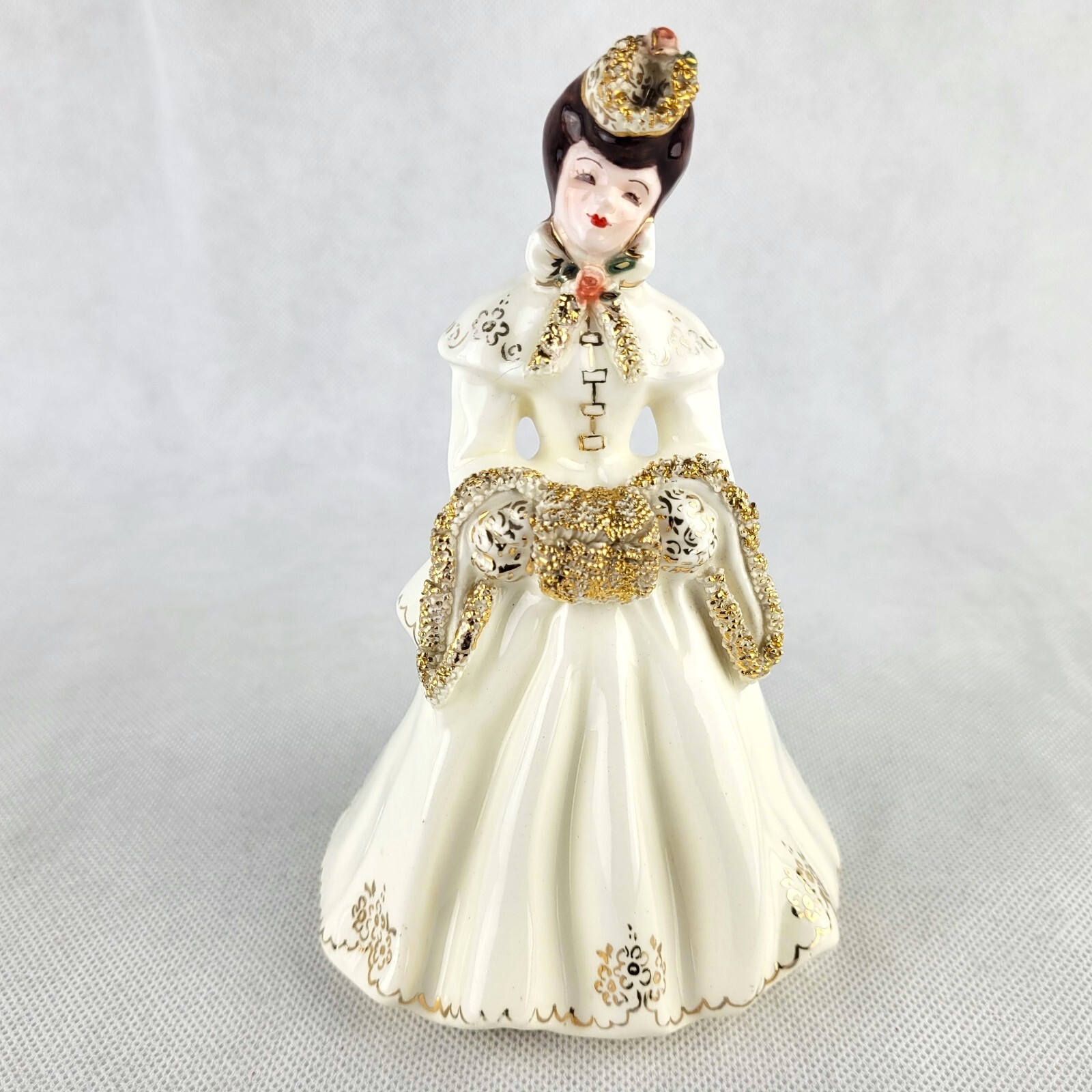 Florence Ceramics Pasadena Figurine Elaine 1950’s VTG Winter Ceramic Gold Cream