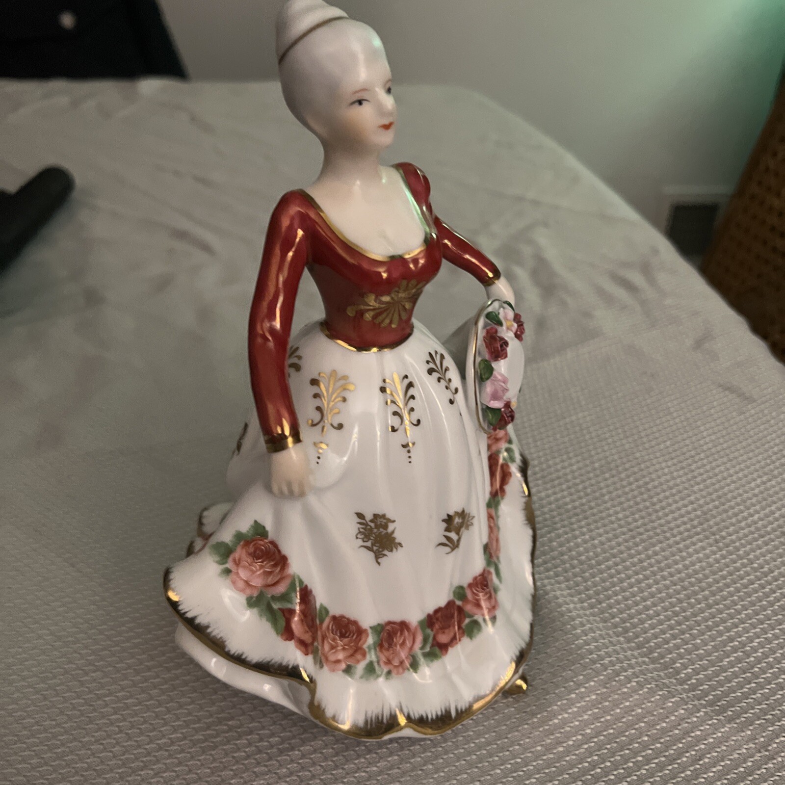 Vintage Porcelain Victorian Lady Figurine Red Roses and Gold Trim 8 1/4″ high