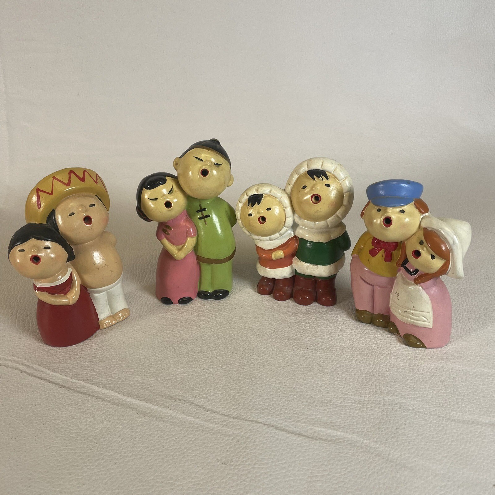 (4) Vtg 1960s World Gift Fair Souvenir Painted Singing Figures Japan-READ!